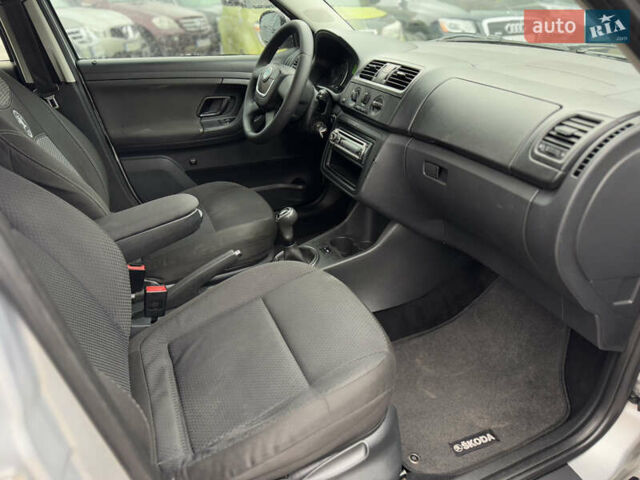 Шкода Фабія, об'ємом двигуна 1.4 л та пробігом 234 тис. км за 4250 $, фото 18 на Automoto.ua
