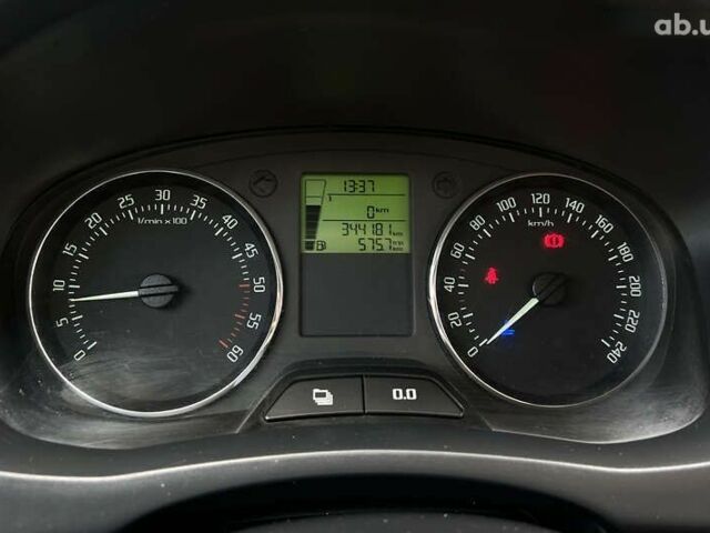 Шкода Фабія, об'ємом двигуна 1.6 л та пробігом 335 тис. км за 5550 $, фото 12 на Automoto.ua