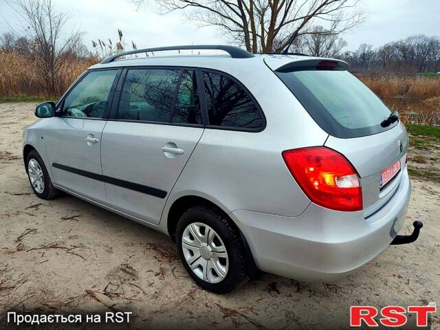 Шкода Фабія, об'ємом двигуна 1.6 л та пробігом 157 тис. км за 6450 $, фото 1 на Automoto.ua