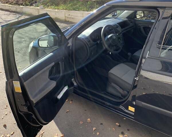 Шкода Фабия, объемом двигателя 1.2 л и пробегом 160 тыс. км за 5300 $, фото 7 на Automoto.ua
