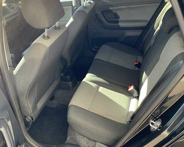 Шкода Фабия, объемом двигателя 1.2 л и пробегом 160 тыс. км за 5300 $, фото 5 на Automoto.ua