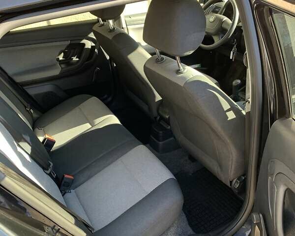 Шкода Фабия, объемом двигателя 1.2 л и пробегом 160 тыс. км за 5300 $, фото 9 на Automoto.ua