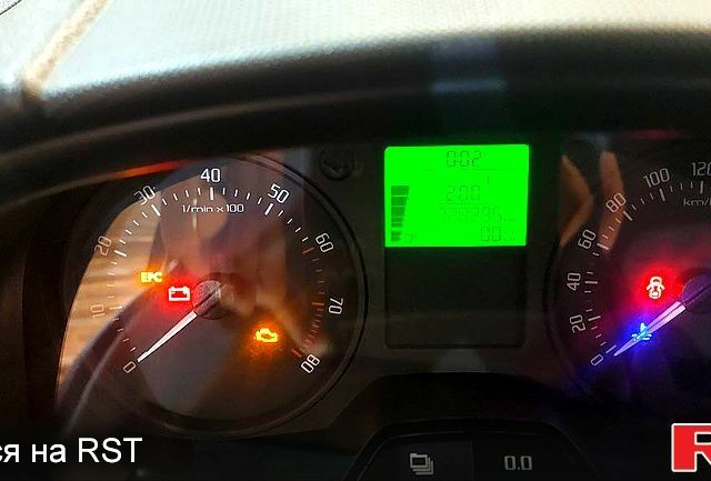 Шкода Фабия, объемом двигателя 1.2 л и пробегом 328 тыс. км за 5500 $, фото 2 на Automoto.ua