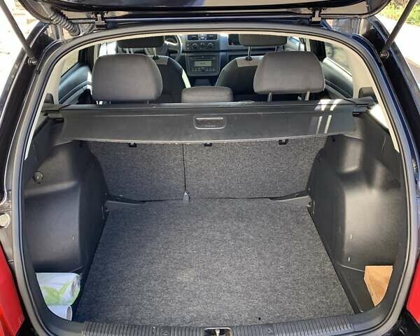 Шкода Фабия, объемом двигателя 1.2 л и пробегом 160 тыс. км за 5300 $, фото 4 на Automoto.ua