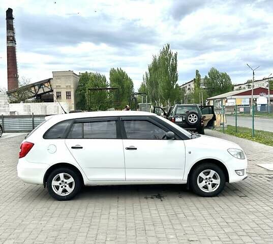 Шкода Фабия, объемом двигателя 1.2 л и пробегом 388 тыс. км за 4900 $, фото 18 на Automoto.ua