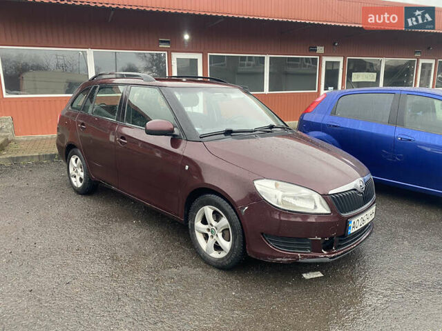 Шкода Фабія, об'ємом двигуна 1.2 л та пробігом 260 тис. км за 3500 $, фото 10 на Automoto.ua