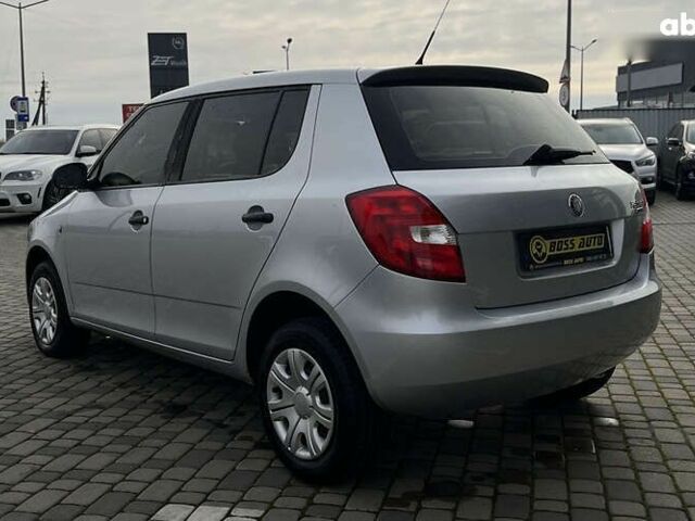 Шкода Фабия, объемом двигателя 1.6 л и пробегом 283 тыс. км за 5800 $, фото 4 на Automoto.ua