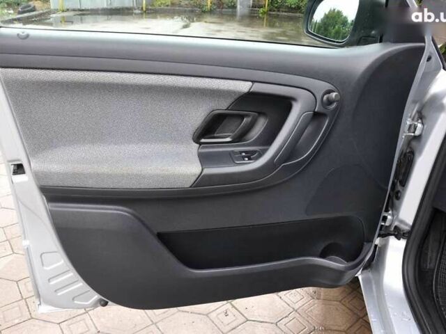 Шкода Фабия, объемом двигателя 1.2 л и пробегом 161 тыс. км за 5400 $, фото 14 на Automoto.ua
