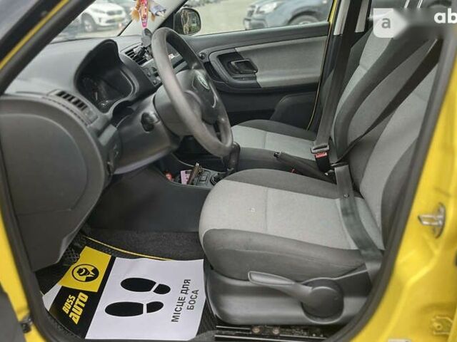 Шкода Фабия, объемом двигателя 1.2 л и пробегом 173 тыс. км за 5990 $, фото 8 на Automoto.ua