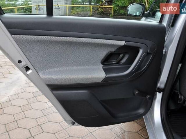 Шкода Фабия, объемом двигателя 1.2 л и пробегом 161 тыс. км за 5400 $, фото 19 на Automoto.ua