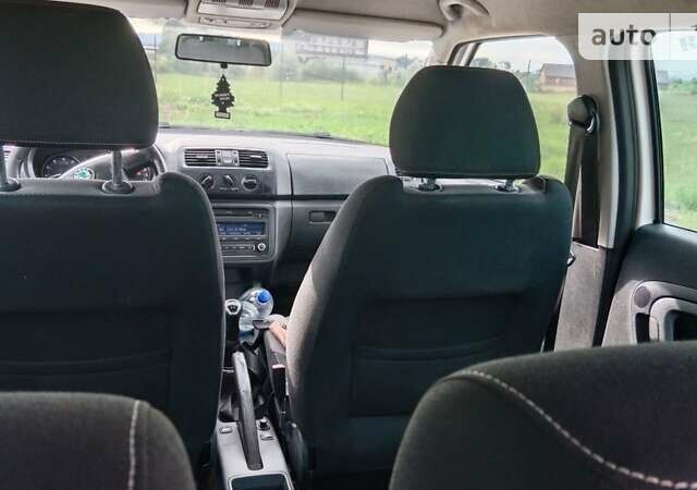 Шкода Фабия, объемом двигателя 1.2 л и пробегом 244 тыс. км за 4600 $, фото 15 на Automoto.ua