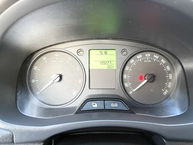 Шкода Фабия, объемом двигателя 1.2 л и пробегом 199 тыс. км за 5000 $, фото 17 на Automoto.ua