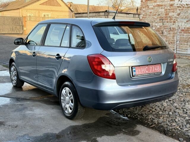 Шкода Фабия, объемом двигателя 1.2 л и пробегом 199 тыс. км за 5000 $, фото 3 на Automoto.ua
