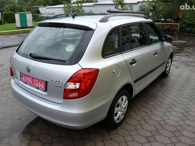Шкода Фабия, объемом двигателя 1.2 л и пробегом 161 тыс. км за 5400 $, фото 7 на Automoto.ua