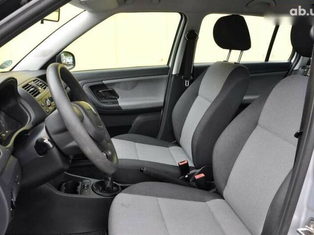Шкода Фабия, объемом двигателя 1.2 л и пробегом 161 тыс. км за 5400 $, фото 17 на Automoto.ua