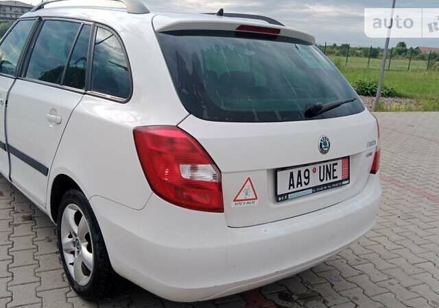 Шкода Фабия, объемом двигателя 1.2 л и пробегом 244 тыс. км за 4600 $, фото 2 на Automoto.ua