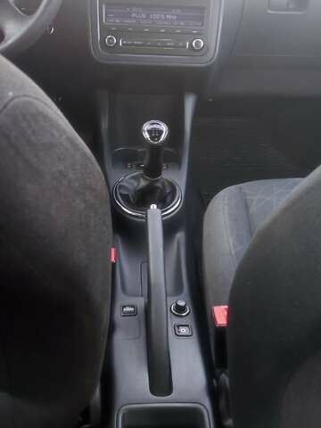 Шкода Фабія, об'ємом двигуна 1.6 л та пробігом 291 тис. км за 6300 $, фото 11 на Automoto.ua