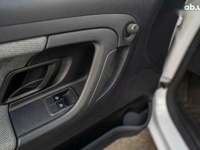 Шкода Фабія, об'ємом двигуна 1.2 л та пробігом 286 тис. км за 4300 $, фото 16 на Automoto.ua