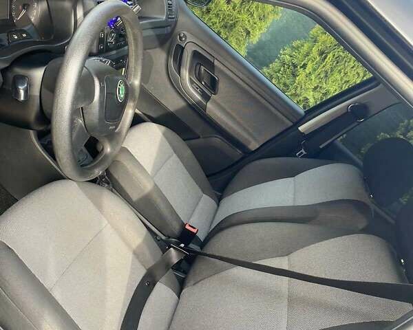 Шкода Фабия, объемом двигателя 1.2 л и пробегом 136 тыс. км за 5400 $, фото 5 на Automoto.ua