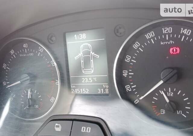 Шкода Фабия, объемом двигателя 1.2 л и пробегом 244 тыс. км за 4600 $, фото 21 на Automoto.ua
