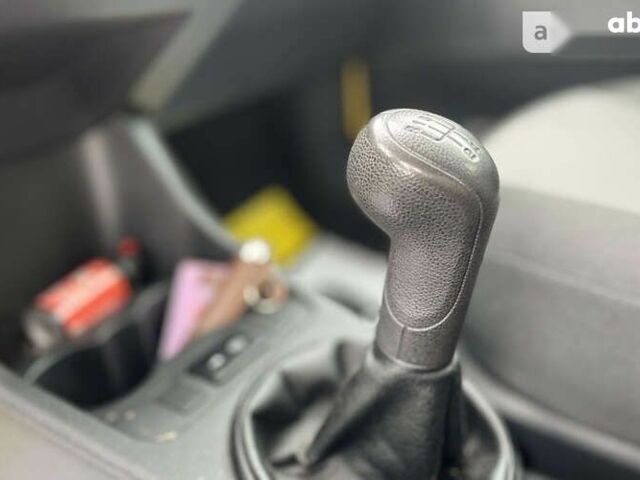 Шкода Фабия, объемом двигателя 1.2 л и пробегом 178 тыс. км за 5700 $, фото 12 на Automoto.ua