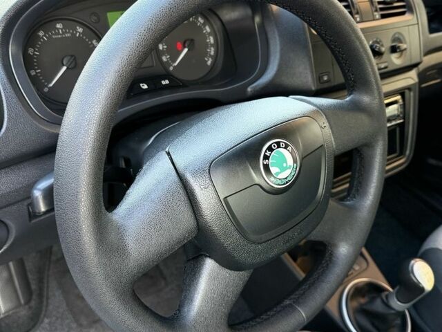 Шкода Фабия, объемом двигателя 1.2 л и пробегом 199 тыс. км за 5000 $, фото 16 на Automoto.ua