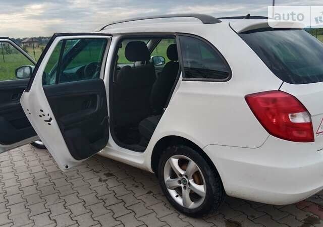 Шкода Фабия, объемом двигателя 1.2 л и пробегом 244 тыс. км за 4600 $, фото 3 на Automoto.ua