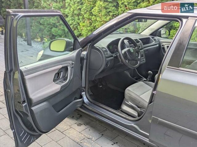 Шкода Фабія, об'ємом двигуна 1.4 л та пробігом 206 тис. км за 6300 $, фото 12 на Automoto.ua