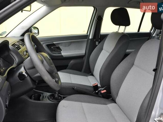 Шкода Фабия, объемом двигателя 1.2 л и пробегом 161 тыс. км за 5400 $, фото 18 на Automoto.ua