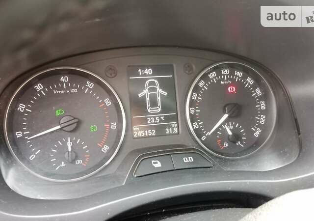 Шкода Фабия, объемом двигателя 1.2 л и пробегом 244 тыс. км за 4600 $, фото 25 на Automoto.ua
