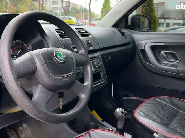 Шкода Фабия, объемом двигателя 1.2 л и пробегом 102 тыс. км за 5500 $, фото 11 на Automoto.ua