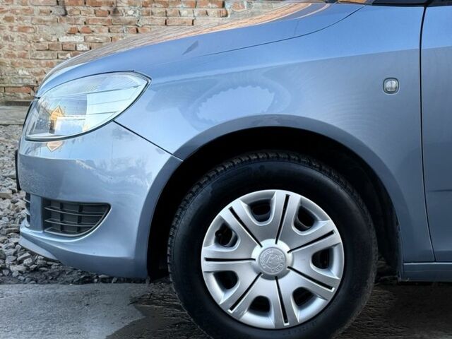 Шкода Фабия, объемом двигателя 1.2 л и пробегом 199 тыс. км за 5000 $, фото 12 на Automoto.ua