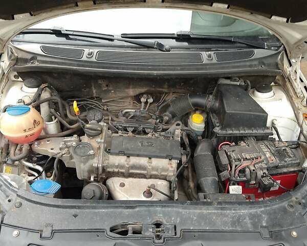 Шкода Фабия, объемом двигателя 1.2 л и пробегом 205 тыс. км за 5000 $, фото 10 на Automoto.ua