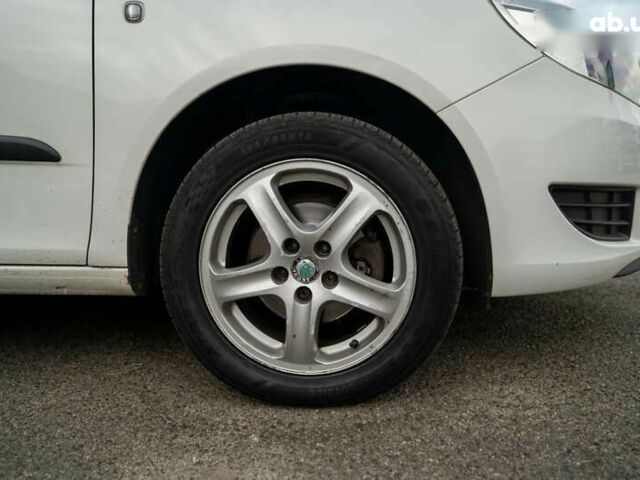 Шкода Фабія, об'ємом двигуна 1.2 л та пробігом 286 тис. км за 4300 $, фото 5 на Automoto.ua