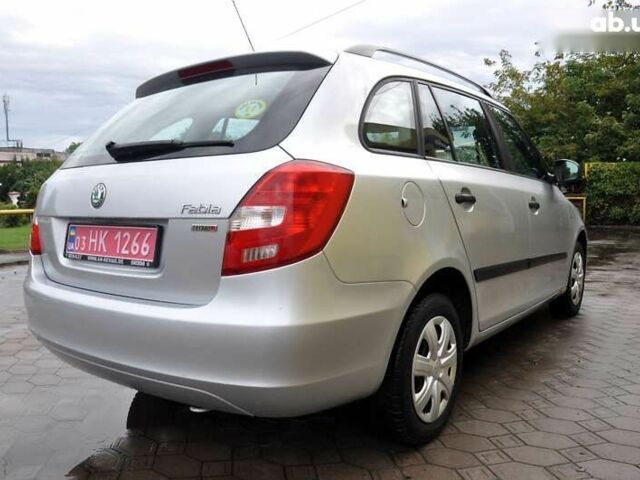 Шкода Фабия, объемом двигателя 1.2 л и пробегом 161 тыс. км за 5400 $, фото 8 на Automoto.ua