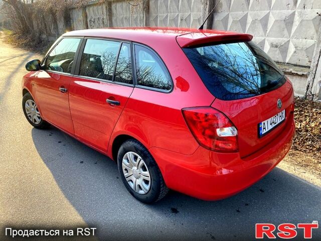 Шкода Фабия, объемом двигателя 1.6 л и пробегом 214 тыс. км за 4750 $, фото 4 на Automoto.ua