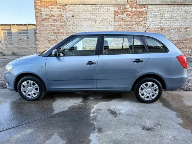 Шкода Фабия, объемом двигателя 1.2 л и пробегом 199 тыс. км за 5000 $, фото 2 на Automoto.ua