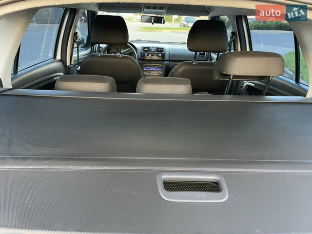 Шкода Фабія, об'ємом двигуна 1.2 л та пробігом 285 тис. км за 6100 $, фото 1 на Automoto.ua