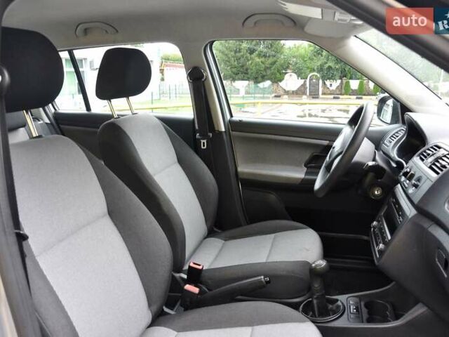 Шкода Фабия, объемом двигателя 1.2 л и пробегом 161 тыс. км за 5400 $, фото 28 на Automoto.ua