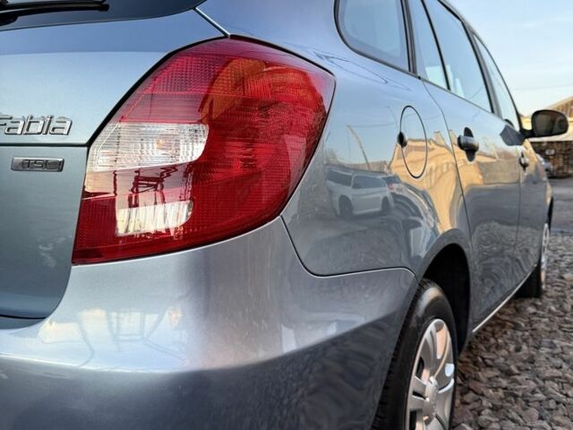 Шкода Фабия, объемом двигателя 1.2 л и пробегом 199 тыс. км за 5000 $, фото 11 на Automoto.ua