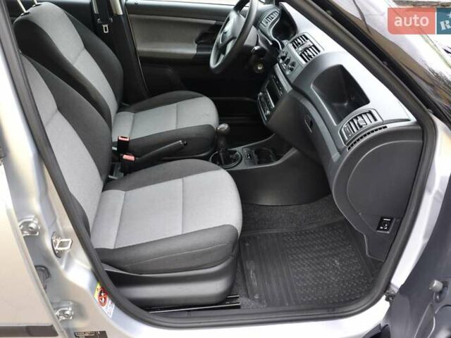 Шкода Фабия, объемом двигателя 1.2 л и пробегом 161 тыс. км за 5400 $, фото 27 на Automoto.ua
