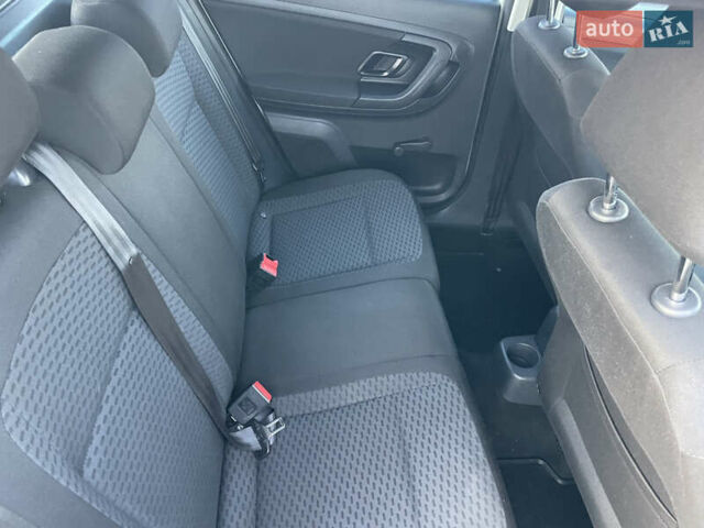 Шкода Фабія, об'ємом двигуна 1.2 л та пробігом 285 тис. км за 6100 $, фото 2 на Automoto.ua
