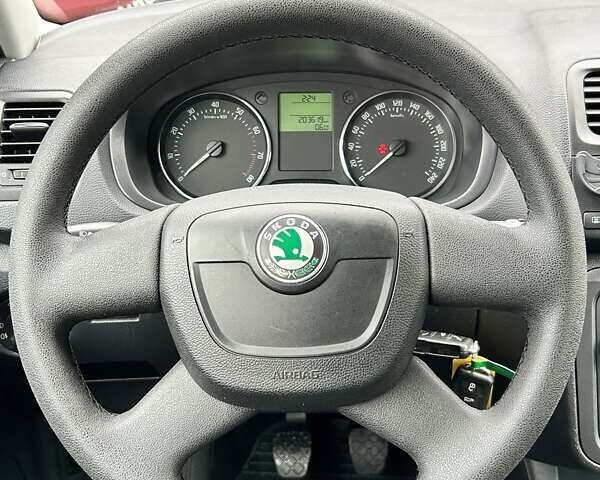 Шкода Фабия, объемом двигателя 1.2 л и пробегом 203 тыс. км за 6350 $, фото 16 на Automoto.ua