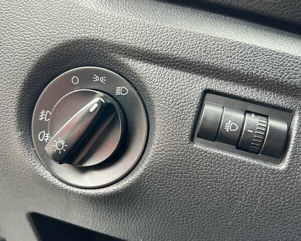 Шкода Фабия, объемом двигателя 1.2 л и пробегом 203 тыс. км за 6350 $, фото 22 на Automoto.ua