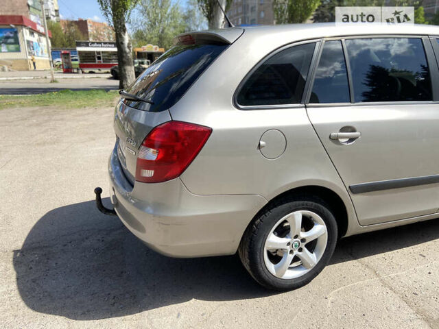 Шкода Фабія, об'ємом двигуна 1.2 л та пробігом 157 тис. км за 5600 $, фото 5 на Automoto.ua