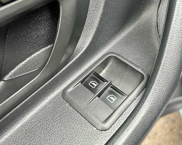 Шкода Фабия, объемом двигателя 1.2 л и пробегом 203 тыс. км за 6350 $, фото 20 на Automoto.ua