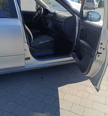 Шкода Фабия 2012 в Ужгороде на Automoto.ua Шкода Фабия, объемом двигателя 1.39 л и пробегом 120 тыс. км за 5999 $, фото 4 на Automoto.ua