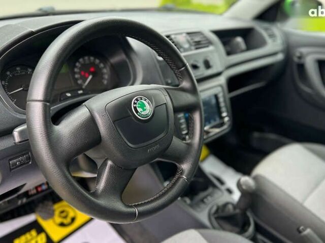 Шкода Фабия, объемом двигателя 1.2 л и пробегом 208 тыс. км за 5450 $, фото 14 на Automoto.ua