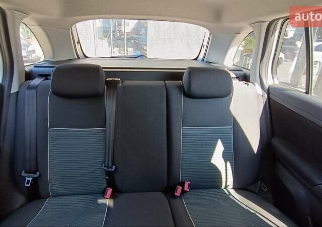 Шкода Фабия 2012 в Ужгороде на Automoto.ua Шкода Фабия, объемом двигателя 1.39 л и пробегом 120 тыс. км за 5999 $, фото 10 на Automoto.ua