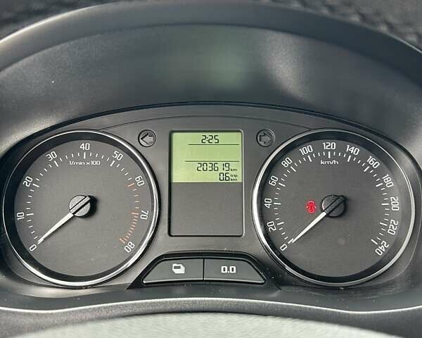 Шкода Фабия, объемом двигателя 1.2 л и пробегом 203 тыс. км за 6350 $, фото 23 на Automoto.ua
